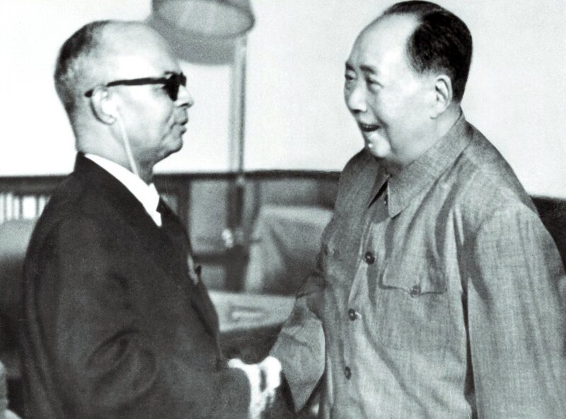 Eric Williams with Mao Tse Tung, Chairman of the People's Republic of China (1974, China)